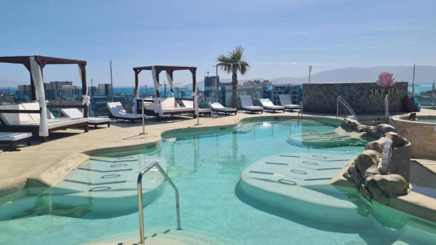 Urban Oasis At Luxurious Ocean Village Gibraltar Exterior foto