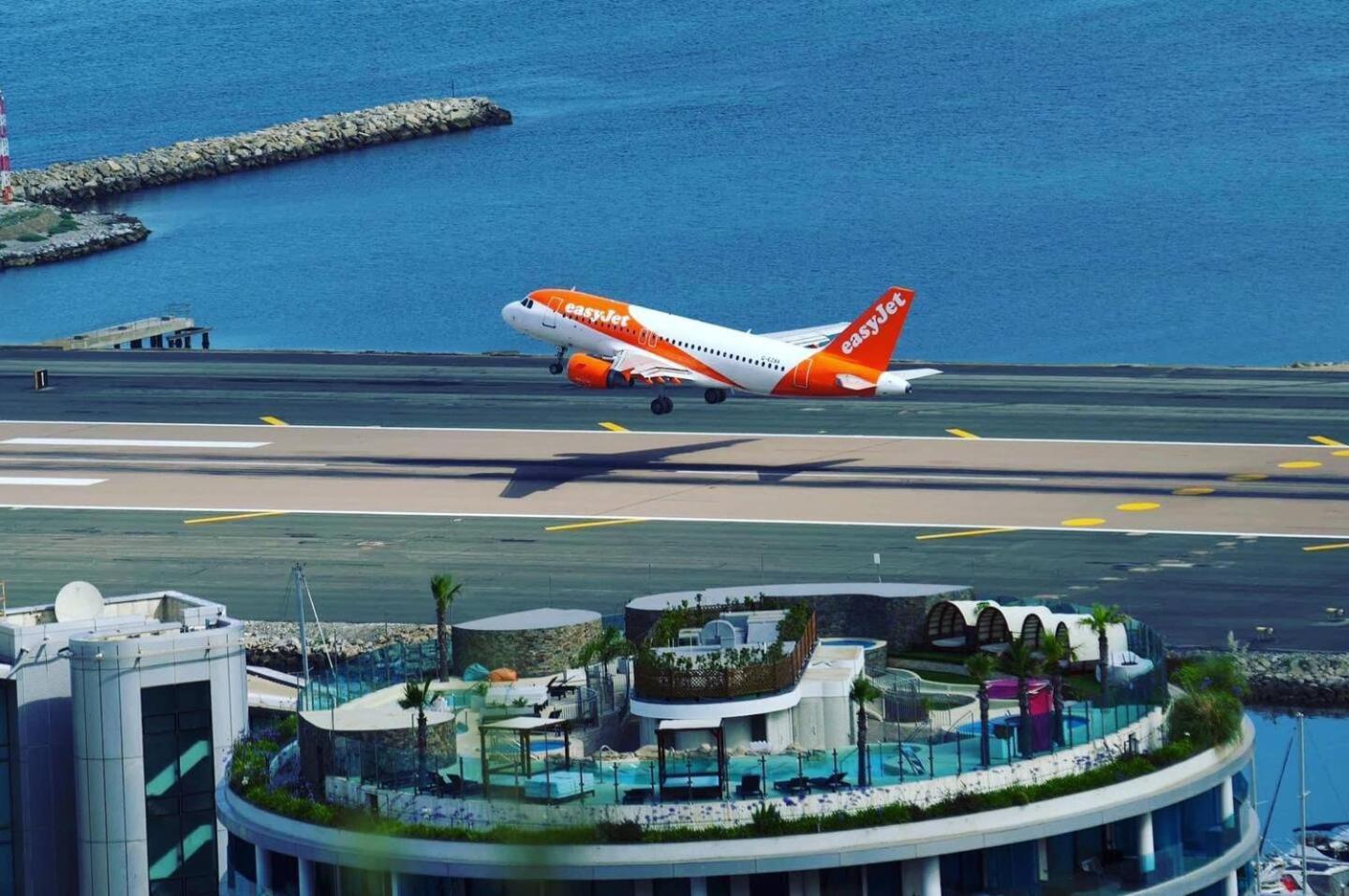 Urban Oasis At Luxurious Ocean Village Gibraltar Exterior foto